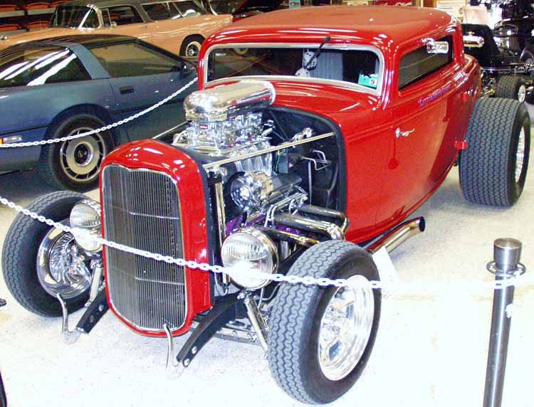 32-Ford-Hiboy-3W-Coupe-Chopped-07a