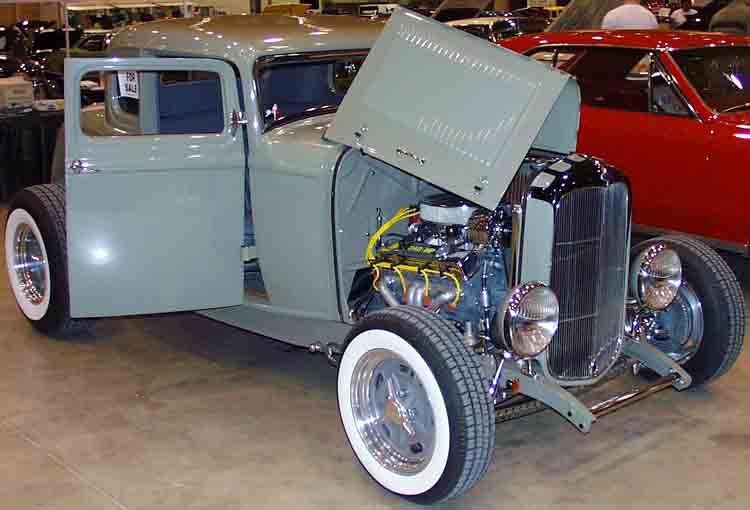 32-Ford-Hiboy-5W-Coupe-Chopped-06a