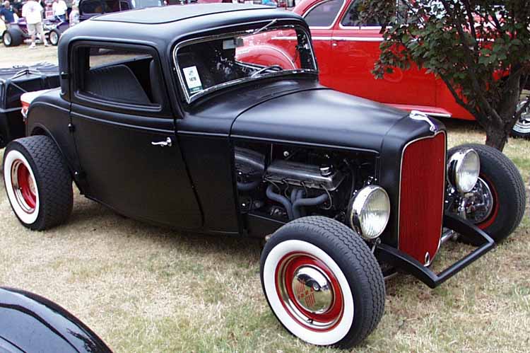 32-Ford-Hiboy-3W-Coupe-02