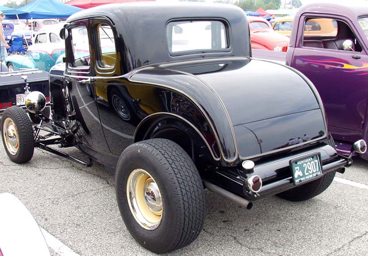 32-Ford-Hiboy-5W-Coupe-04b