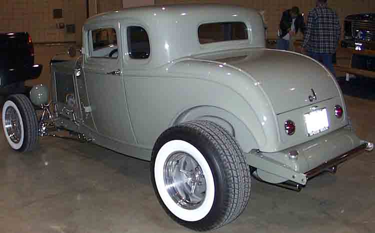 32-Ford-Hiboy-5W-Coupe-Chopped