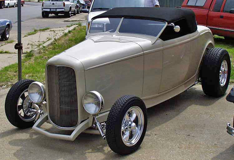 32-Ford-Hiboy-Roadster-01a